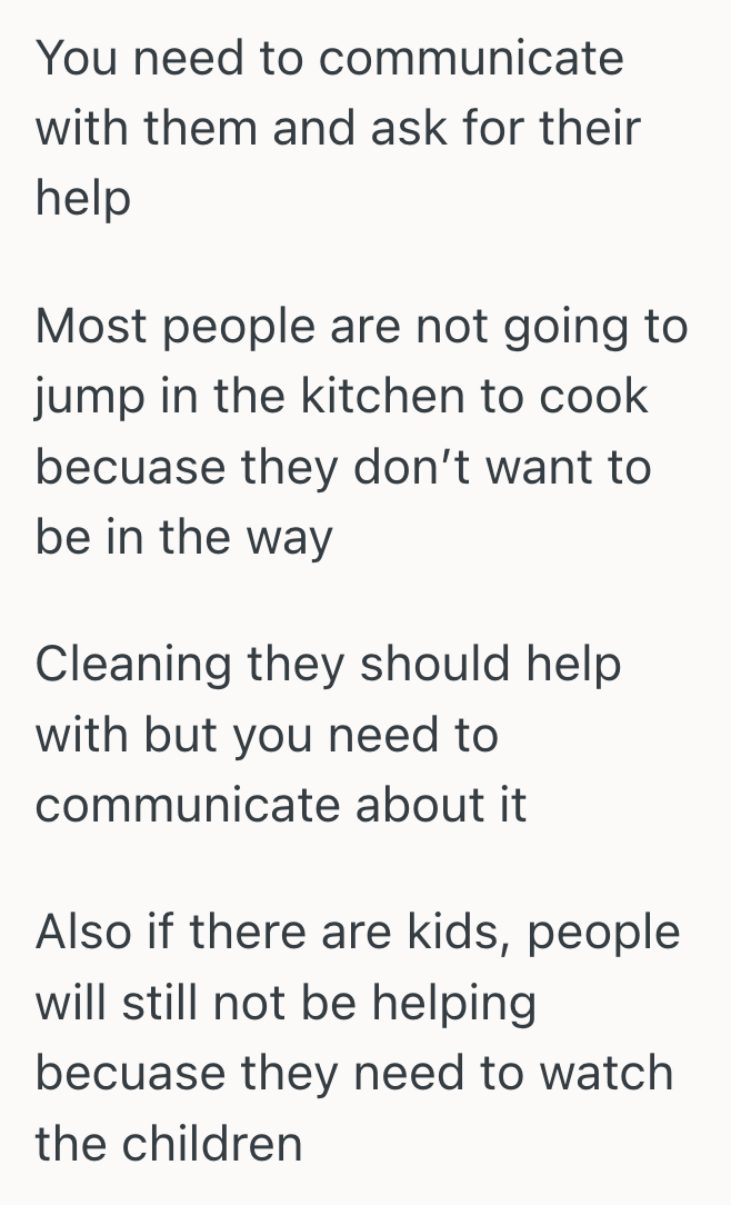 Screenshot 2025 11 05 at 6.59.24 PM Womans Family Treated Thanksgiving Like A Free Meal, So She Decided To Stop Playing Host Without Some Help