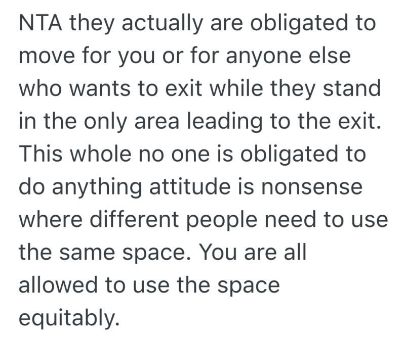 Screenshot 2025 11 06 at 10.16.56 PM e1762485496169 Office Worker Politely Says “Excuse Me” In A Crowded Store Aisle, But When No One Moves, They Decide to Squeeze Through Anyway