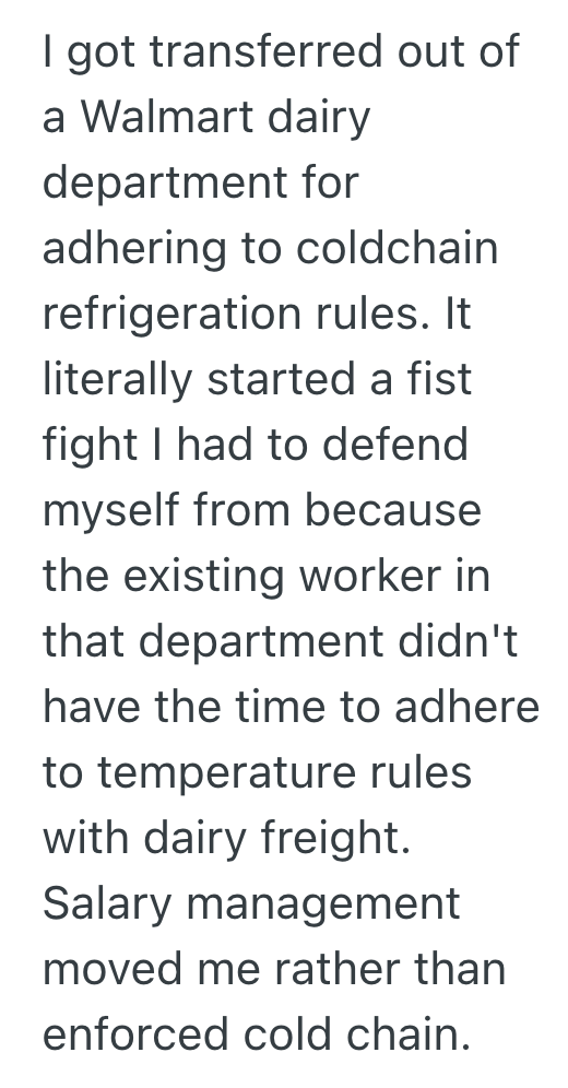 Screenshot 2025 11 07 at 5.02.06 PM Grocery Store Employee Makes The Vegetable Trays Look Super Fancy, But The Supervisor Thinks This Extra Work Is Taking Too Long And Demands The Employee Make The Trays Exactly As Directed