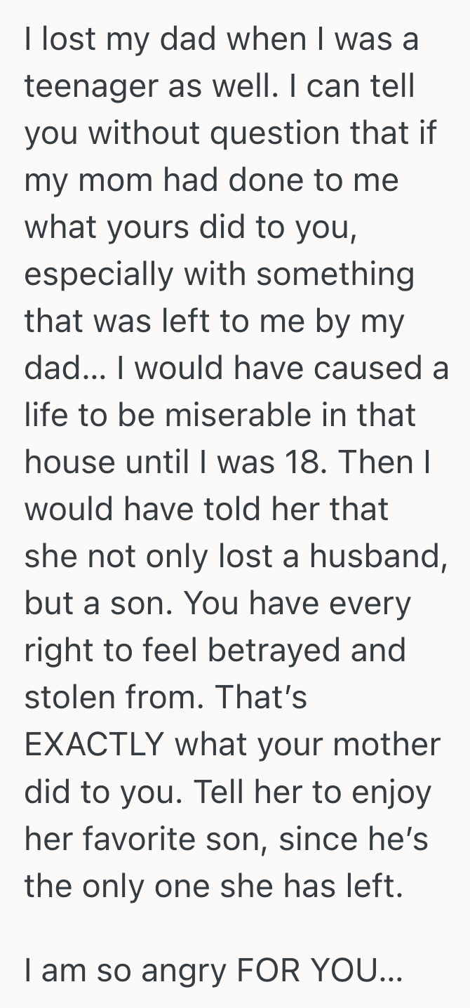 Screenshot 2025 11 10 at 11.35.37 AM Teens Mom Gave Away The Xbox His Late Dad Left Him, So He Learned That Not Every Family Member Can Be Trusted