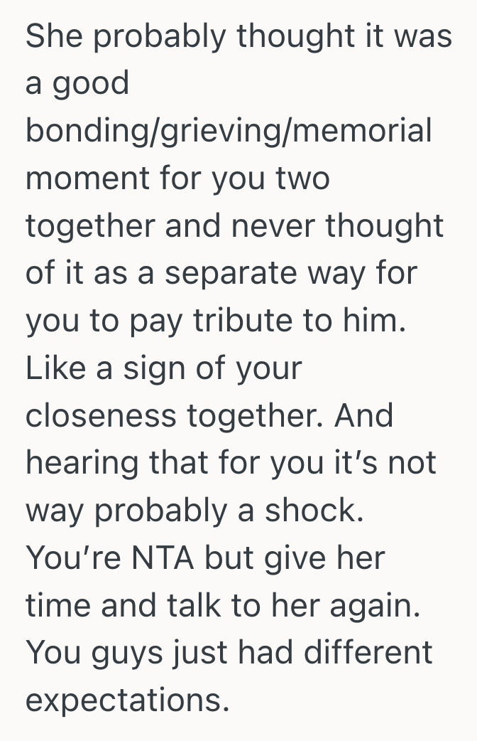 Screenshot 2025 11 10 at 2.34.11 PM Woman Wanted Her Own Unique Tattoo To Honor Her Late Father, But Her Sister Took It As A Slight When She Didnt Want To Get Matching Pieces