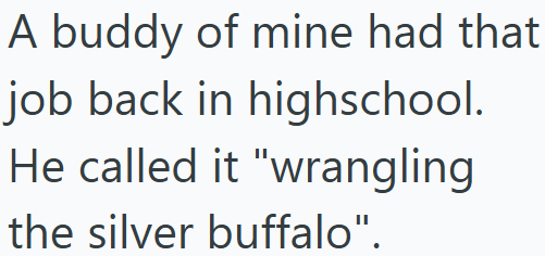 Screenshot 3 048bf8 Man Listened To Music While Waiting For A Friend Outside A Grocery Store, But When A Woman Assumed He Was A Lazy Employee And Attacked Him, He Lost His Cool
