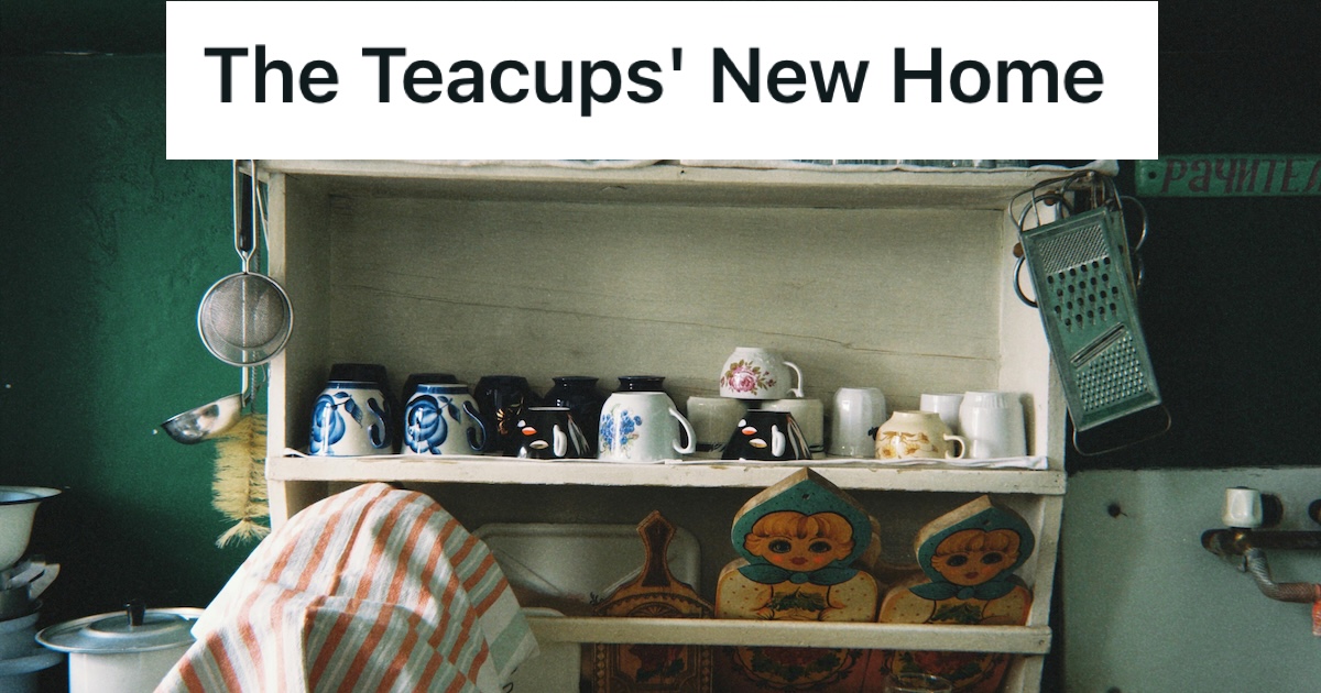 Shelf filled with teacups and mugs