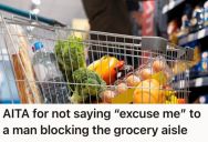 Woman Quietly Tried To Squeeze Past A Man’s Cart That Was Blocking The Aisle At The Grocery Store, But He Yelled At Her For Not Saying “Excuse Me”