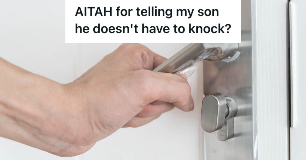 Person't hand holding the door knob to open the door