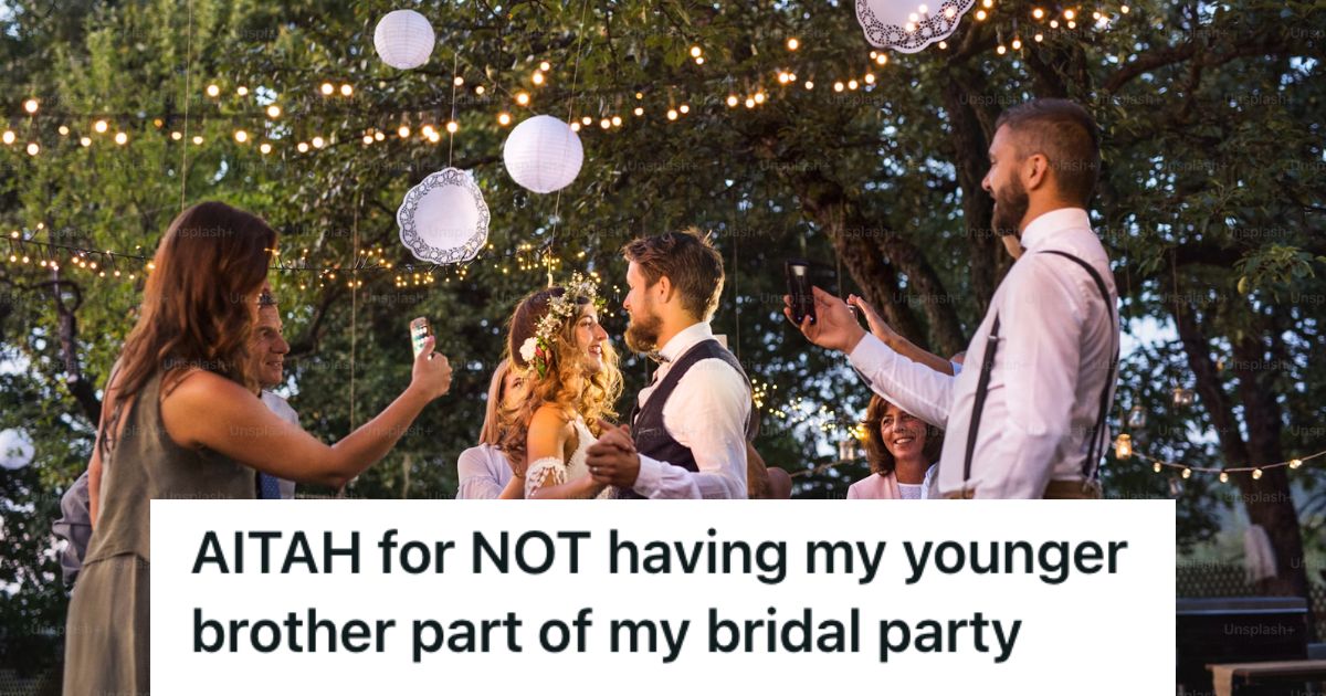 Wedding dance of the bride and groom with audience capturing the moment