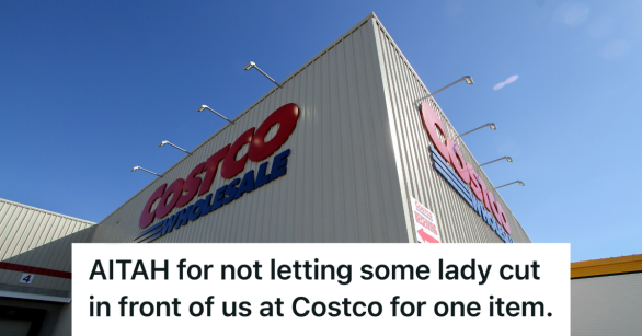 costco store exterior
