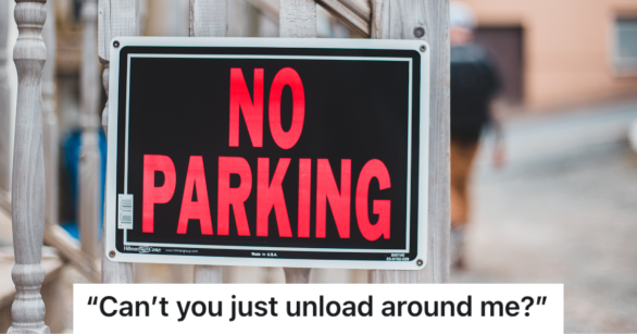 picture of no parking sign.