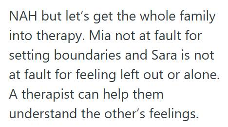 Twins 3 Mom Refuses To Make Her Twins Sit Together At Lunch After Their Friend Group Fell Apart, And Now Her Ex Has A Lot To Say About It