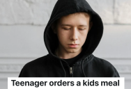 Fast Food Worker Sees A Teenage Boy Crying At A Table, So When He Starts His Overtime Shift He Finds Out What’s Going On