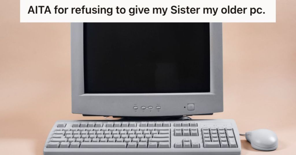 An old computer with big box monitor, keyboard, and mouse