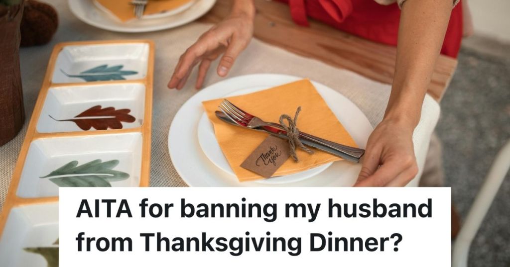 Hand making a Thanksgiving place settling