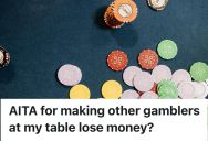 Gambler Picked Up On A Dealer’s Error, And Now He Feels A Bit Bad For Winning So Much Money