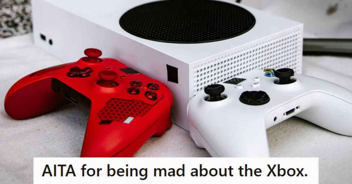 Xbox series S with two new controllers laying in front of it