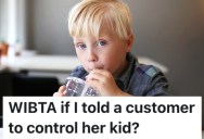 Pizza Shop Customer Refuses To Control Her Wild Son, So An Employee Wants To Have A Talk With Her