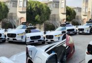 ‘The Waymos are causing a traffic jam!’ – Self-Driving Cars Collided And Blocked A Street In San Francisco, And People Are Laughing At The Surreal Scene
