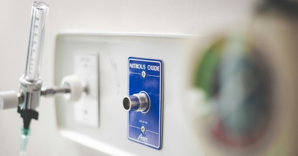 Nitrous oxide in a clinical setting