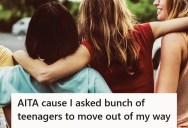 Young Woman Asked A Big Group Of Teenagers To Clear The Way So She Could Pass, But When One Of Them Made A Snide Remark, She Regretted Her Blunt Approach