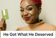 Cashier Dealt With Years Of Disrespect From A Rude Customer, So When She Found His Credit Card On The Ground, She Cancelled It Just To Teach Him A Lesson