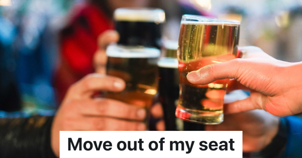 friends clinking beer glasses