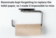Woman Got Tired Of Her Roommate Ignoring Empty Toilet Paper Rolls In The Bathroom, So She Came Up With A Creative Solution That’s Hard To Ignore