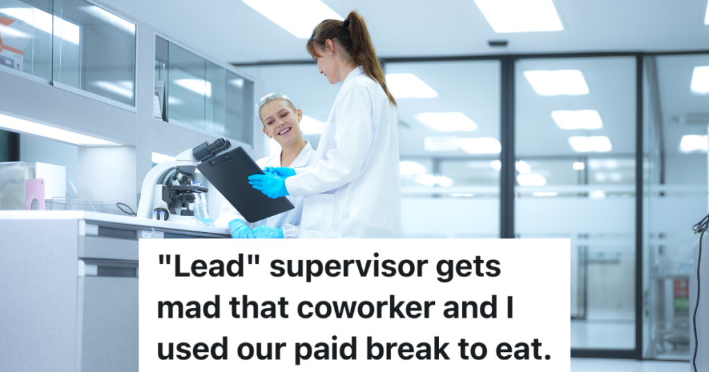 two women working in a lab