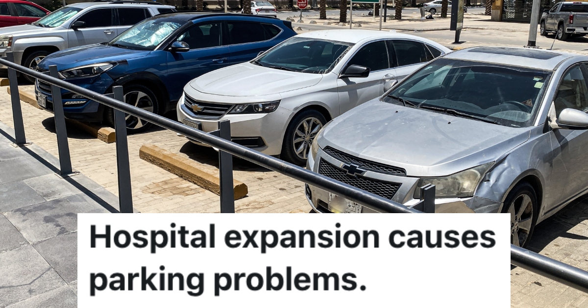Hospital Workers Started Parking In An Auto Shops Lot Because Of A Construction Project, So The Shop Owner Charged Them For Storing Their Cars cars parked in a lot