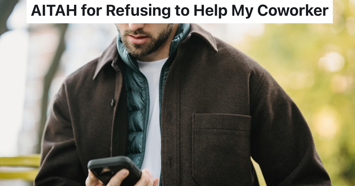 man looking at a text message on his phone