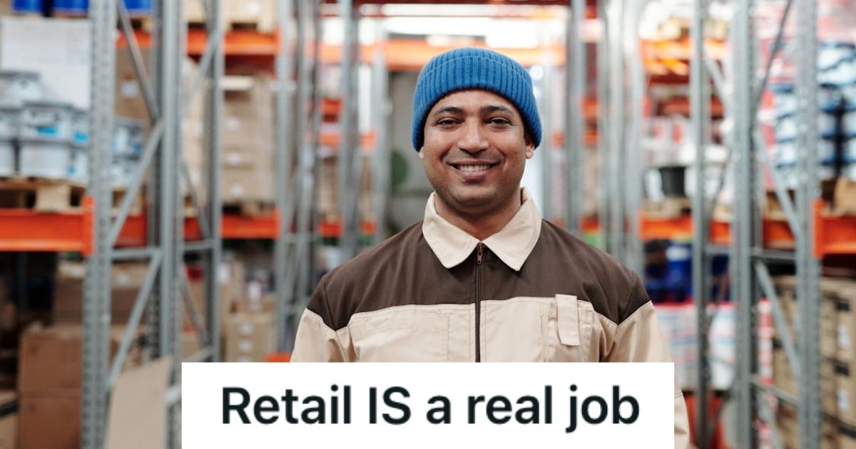 Employee Loved Working Retail Despite Long Hours And Low Pay, So He Snapped At People Belittling Him And Telling Him To Find A “Better” Job Retail worker in a big store smiling