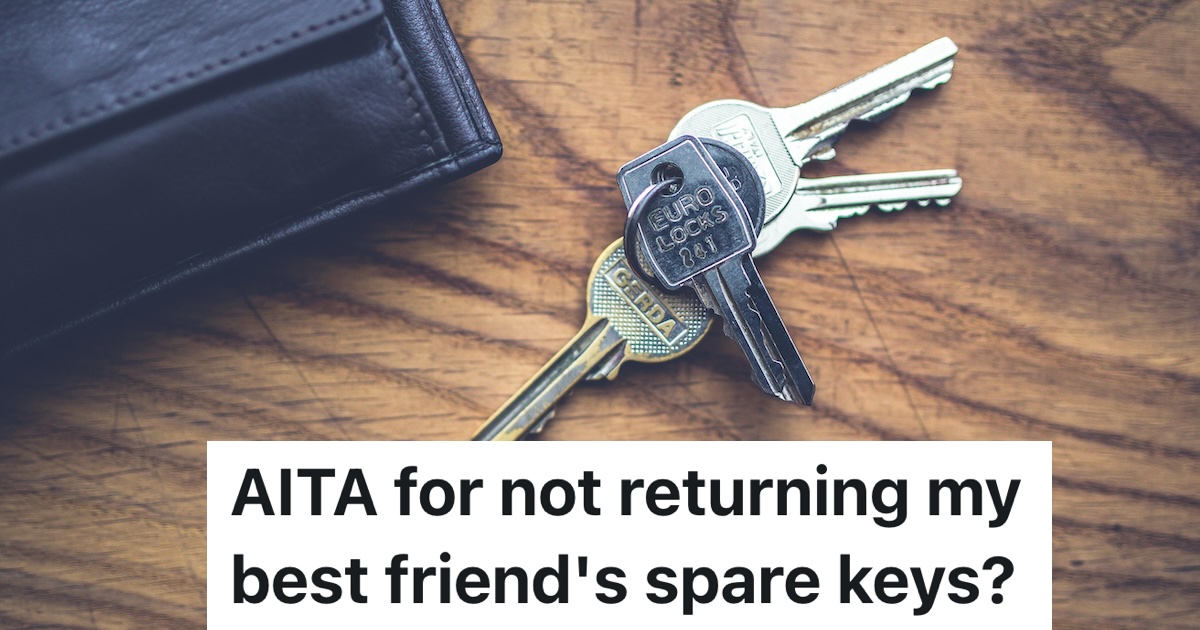Friend Demands Spare Keys Through Other People And Then Ghosts For A Week, So She Refuses To Return Them Until They Talk It Out keys laying on a table