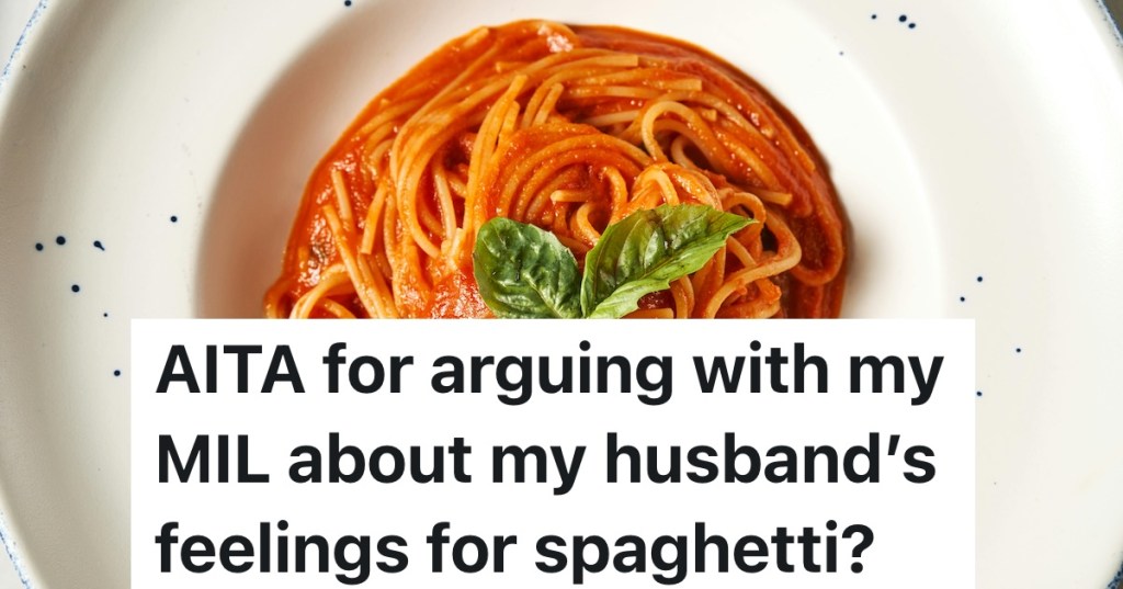 bowl of spaghetti with sauce