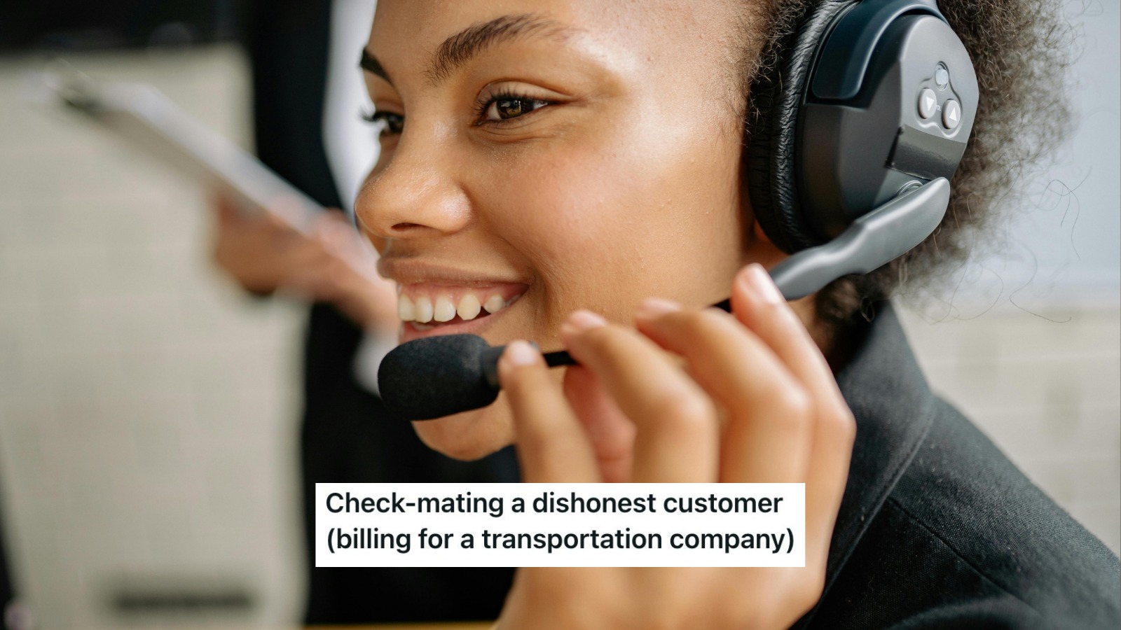 TWISTED TEXTIMAGE JPG quality 75 size 180KB 2 Their Customer Tried To Pull A Fast One On Them, But They Caught Him In The Act And Publicly Humiliated Him