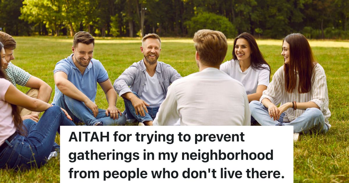 group of friends sitting in the grass
