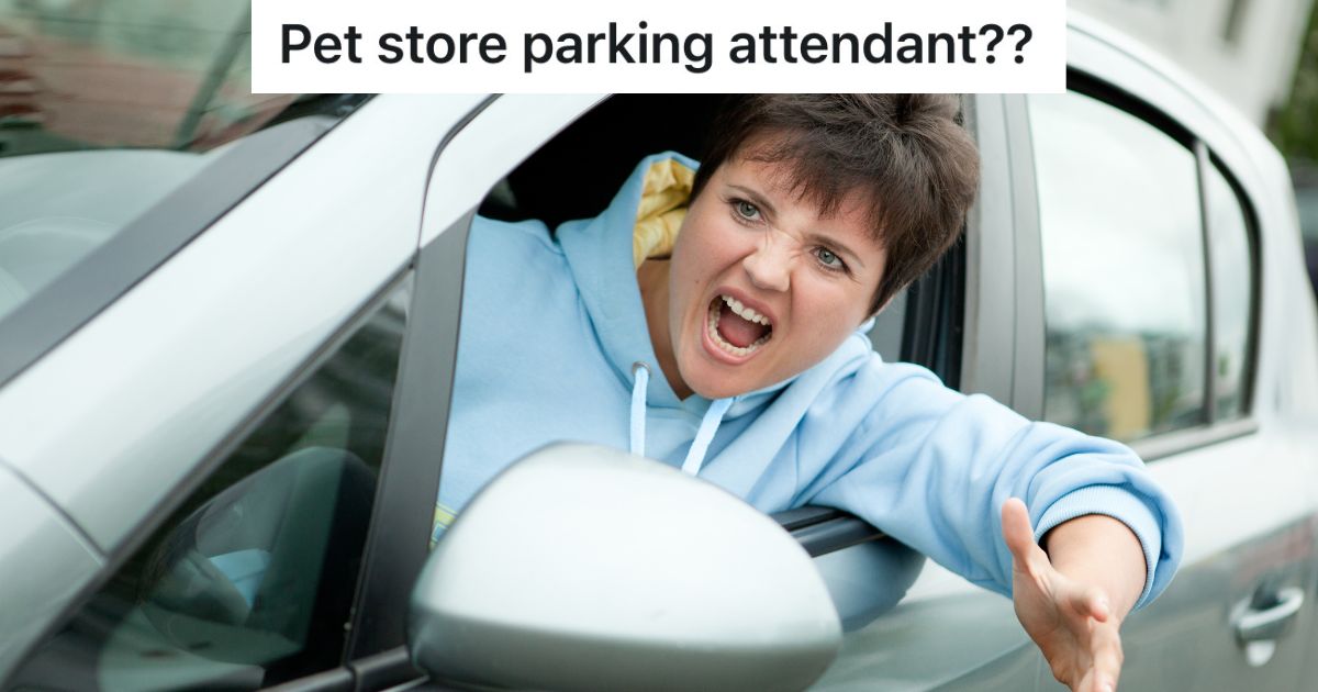 Woman Was Walking Towards A Pet Store, But Another Woman Rolled Down Her Car Window And Started Yelling At Her angry woman yelling out of car window
