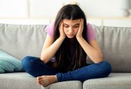 Teenage Girl’s Dad Tells Her That When He Moves Back She’ll Have Her Own Room At His House, But Then He Changes His Mind And Says She Can Sleep On The Couch
