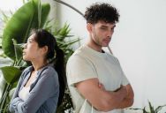 Their Bedroom Decor Fight Escalates After She Adds “Too Many” Pink Pillows He Can’t Stand