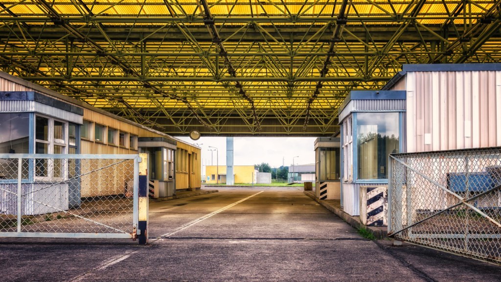 A border facility