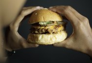 The Shift That Wouldn’t End: How One Fast Food Worker Survived 13 Hours Completely Alone
