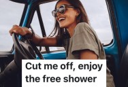 A Rude Driver In A Convertible Cut Off A Person’s Car, So They Got Her Wet By Spraying Their Windshield Washer Fluid