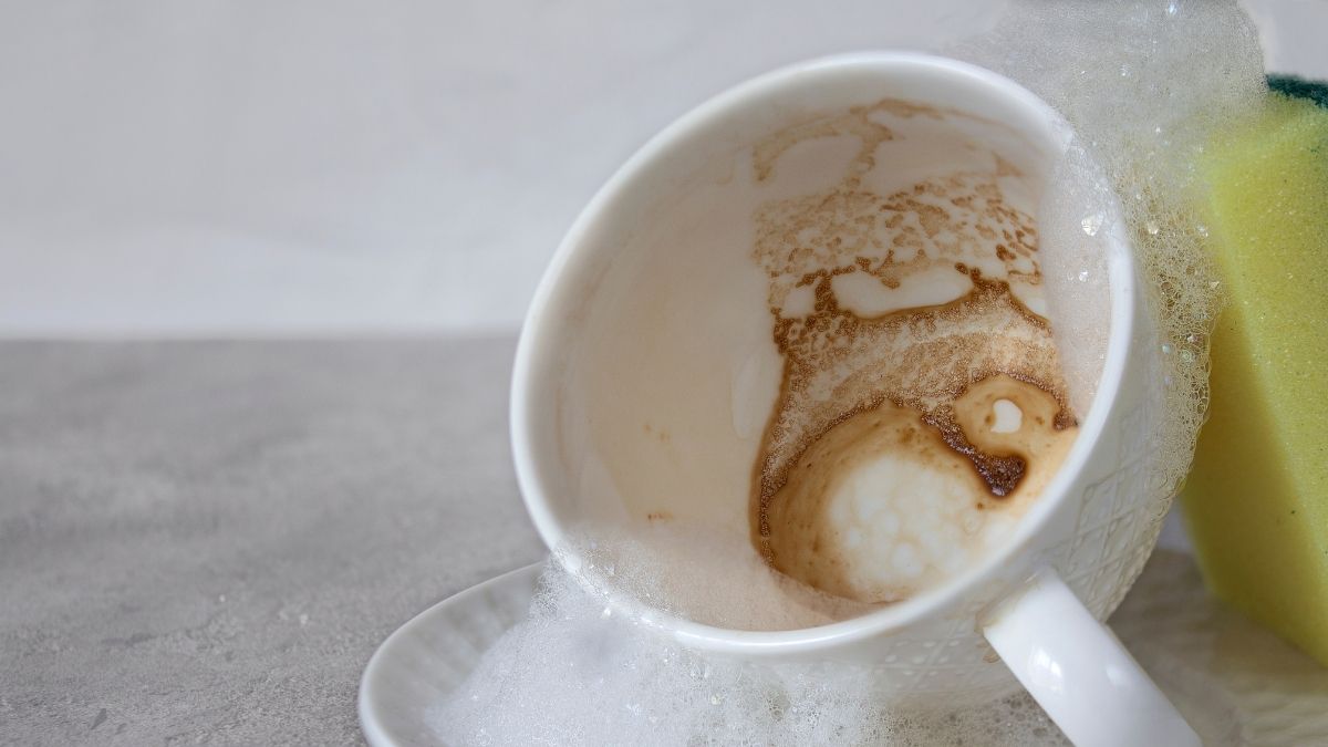 dirty coffee cup