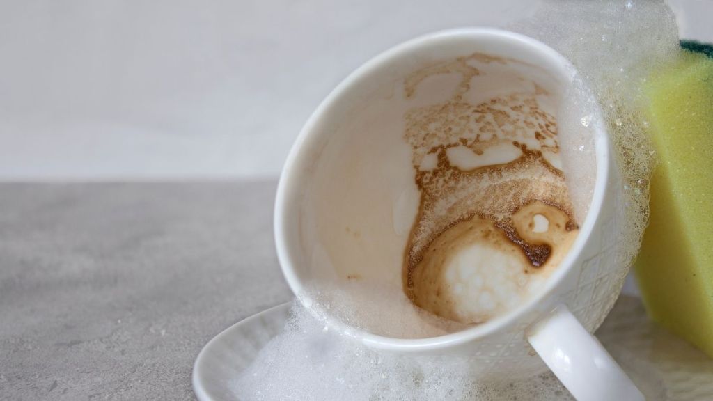 dirty coffee cup