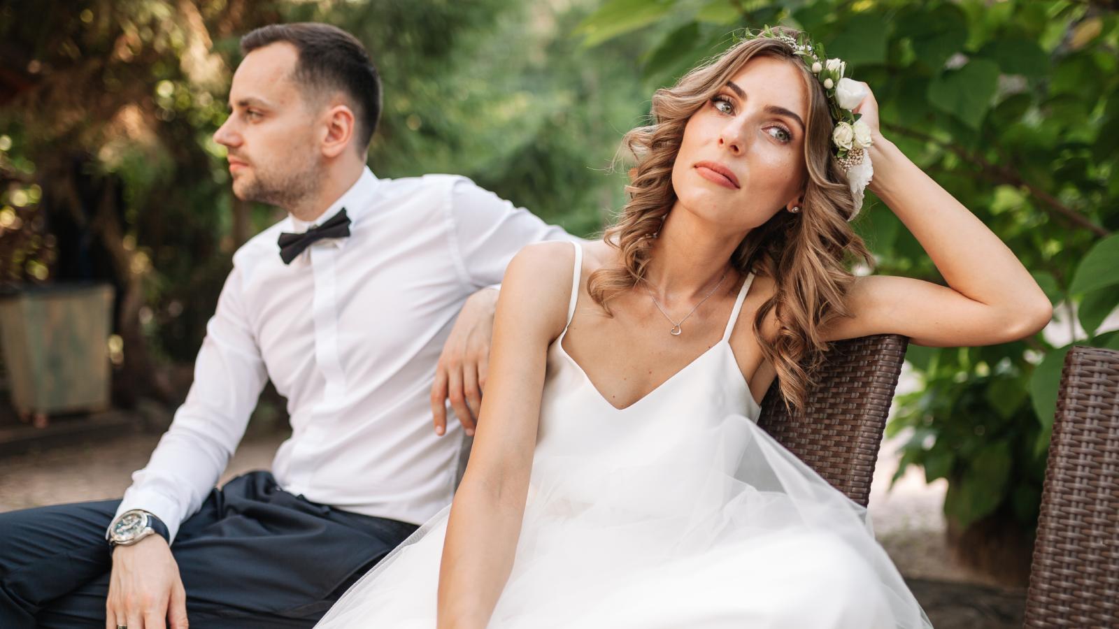 couple sitting on a bench