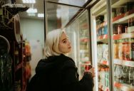 She Struggled to Understand a Customer’s Question During a Busy Shift, but the Situation Escalated Into a Serious Accusation