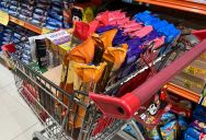 Man Refused To Give An Older Shopper Some Of His Favorite Cookies In His Basket, So He Got Called Out For Being Selfish