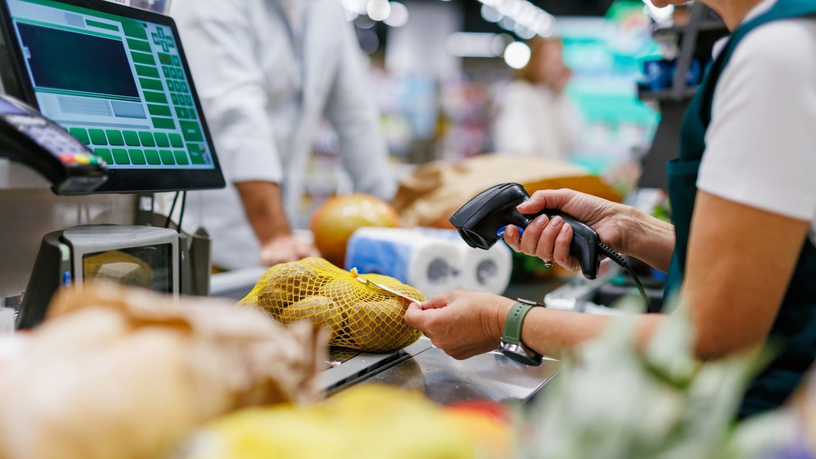 Grocery Store Cashier Is Asked Why There Aren’t More Workers, but Customer’s Defense of Low Pay Leaves Him Rethinking How Businesses Operate grocery store cashier