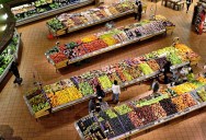 The Uniform Mistake: How a Waitress’s Quick Grocery Run Turned Into a Public Standoff Over Customer Service