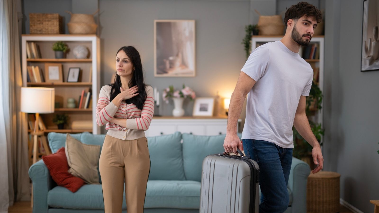 man moving out after breakup