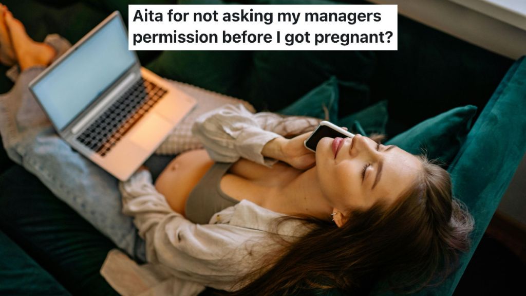 pregnant woman working on laptop