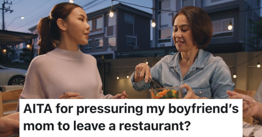 two women in a restaurant