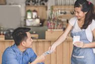 ‘Where’s My Change?’: Customer Stunned After Waitress Decides to Keep the Balance as a Tip